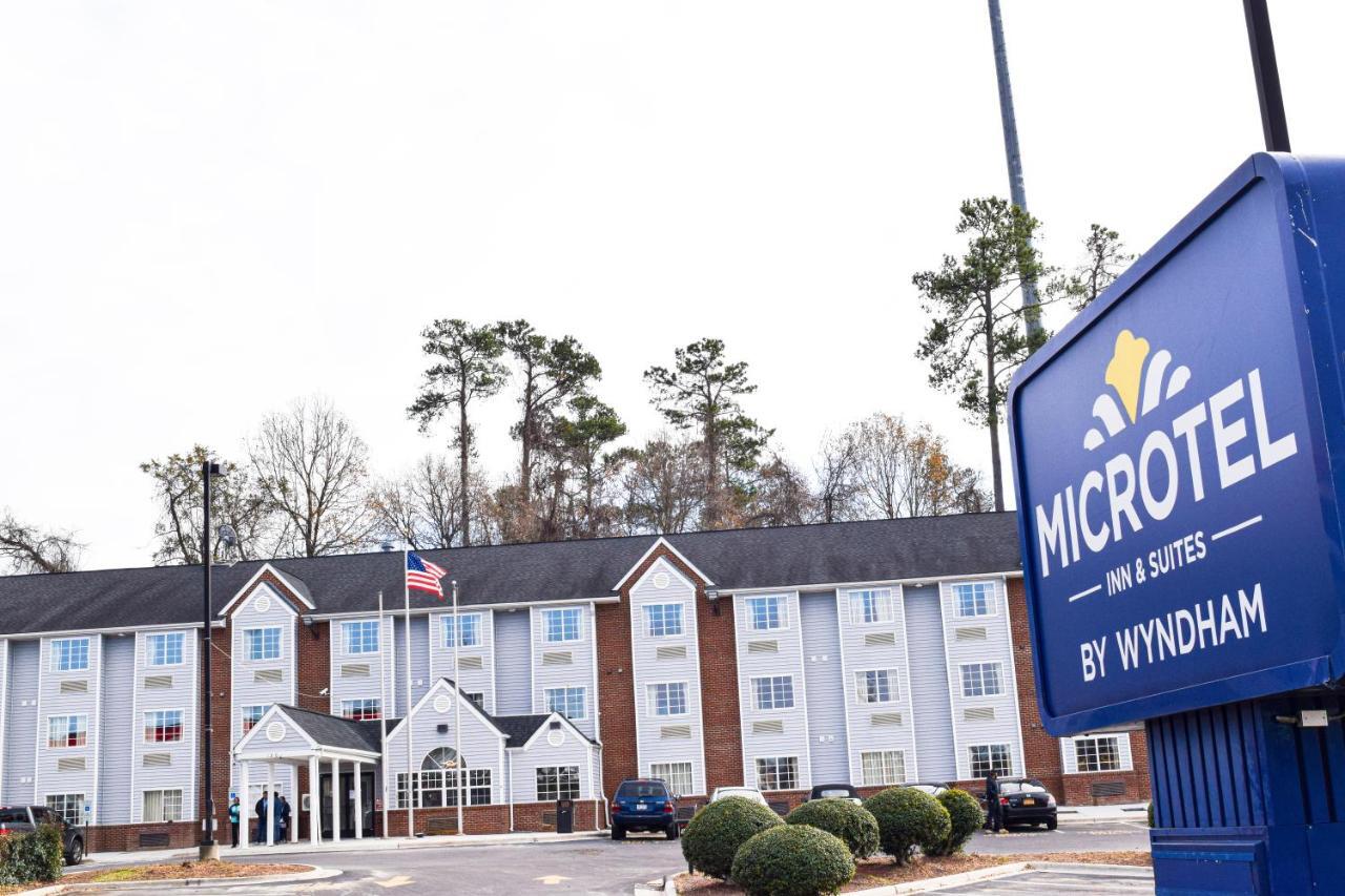 Travelers Inn And Suites Ралей Екстериор снимка